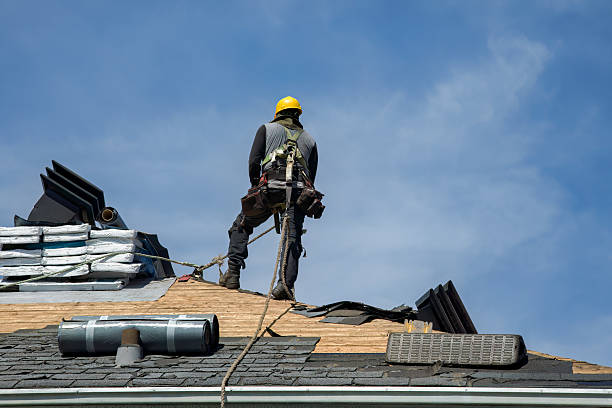 Professional Roof Repair technician working in Colbert, OK